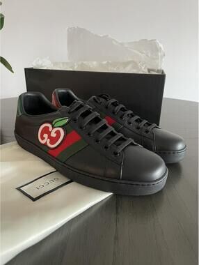 Gucci Ace GG Sneakers Apple Patch Web Black Leather G9 or 9.5 US NEW
